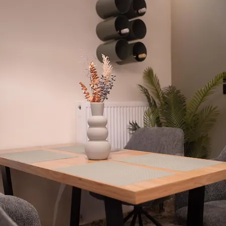 Ground Living Appartement