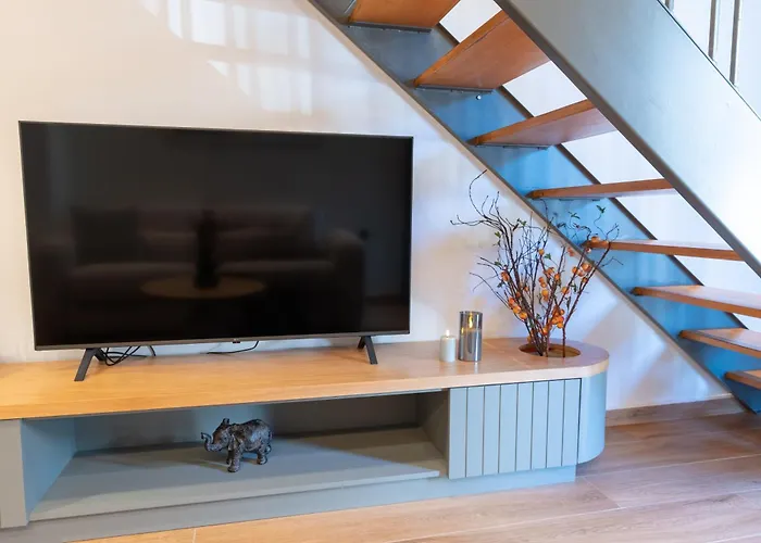 Ground Living Apartament