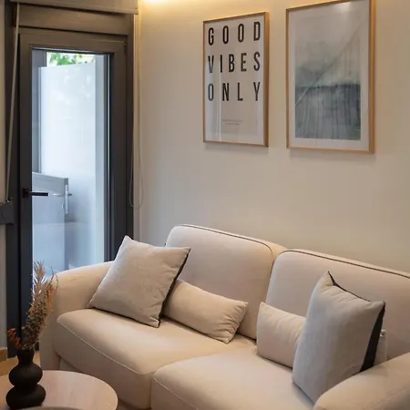 Ground Living Apartment *